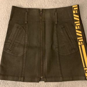 NWOT LF Skirt